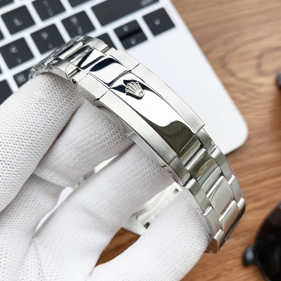 Rolex Oyster Perpetual Red - Hình 2